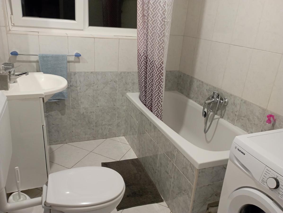 Studio apartman Šibenik Baldekin - Chambres d'hôtes Sibenik