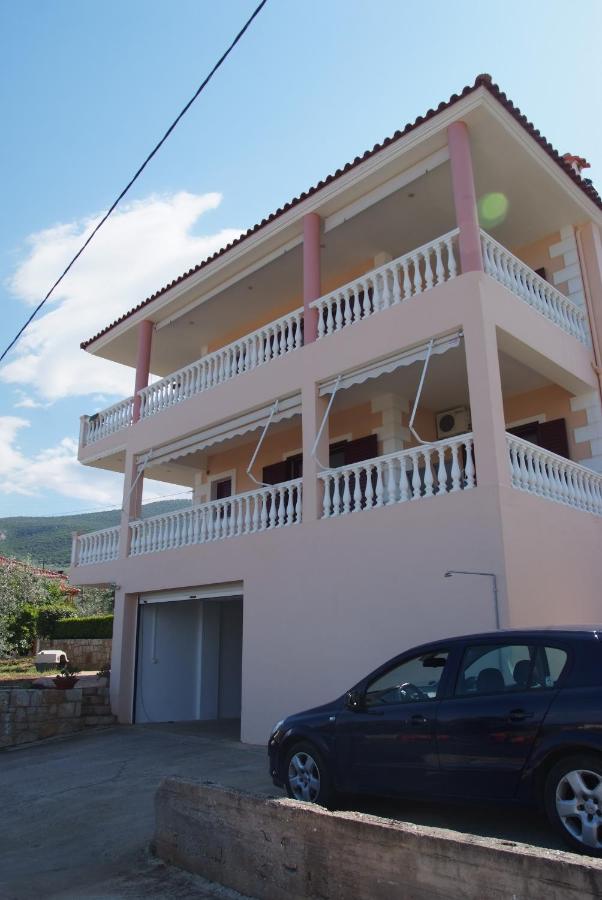 B&B Ksiropígado - Τακης - Bed and Breakfast Ksiropígado