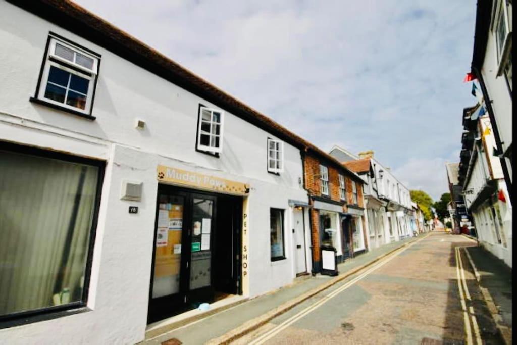 Apartment with Roof Terrace - Centre of Yarmouth - B&B