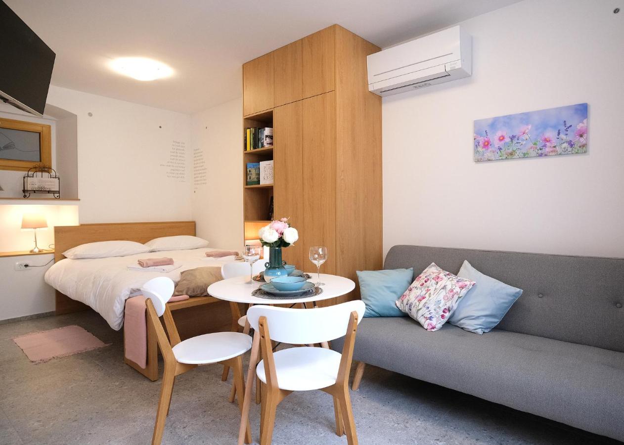 Apartma Libris - Ferienwohnung Koper