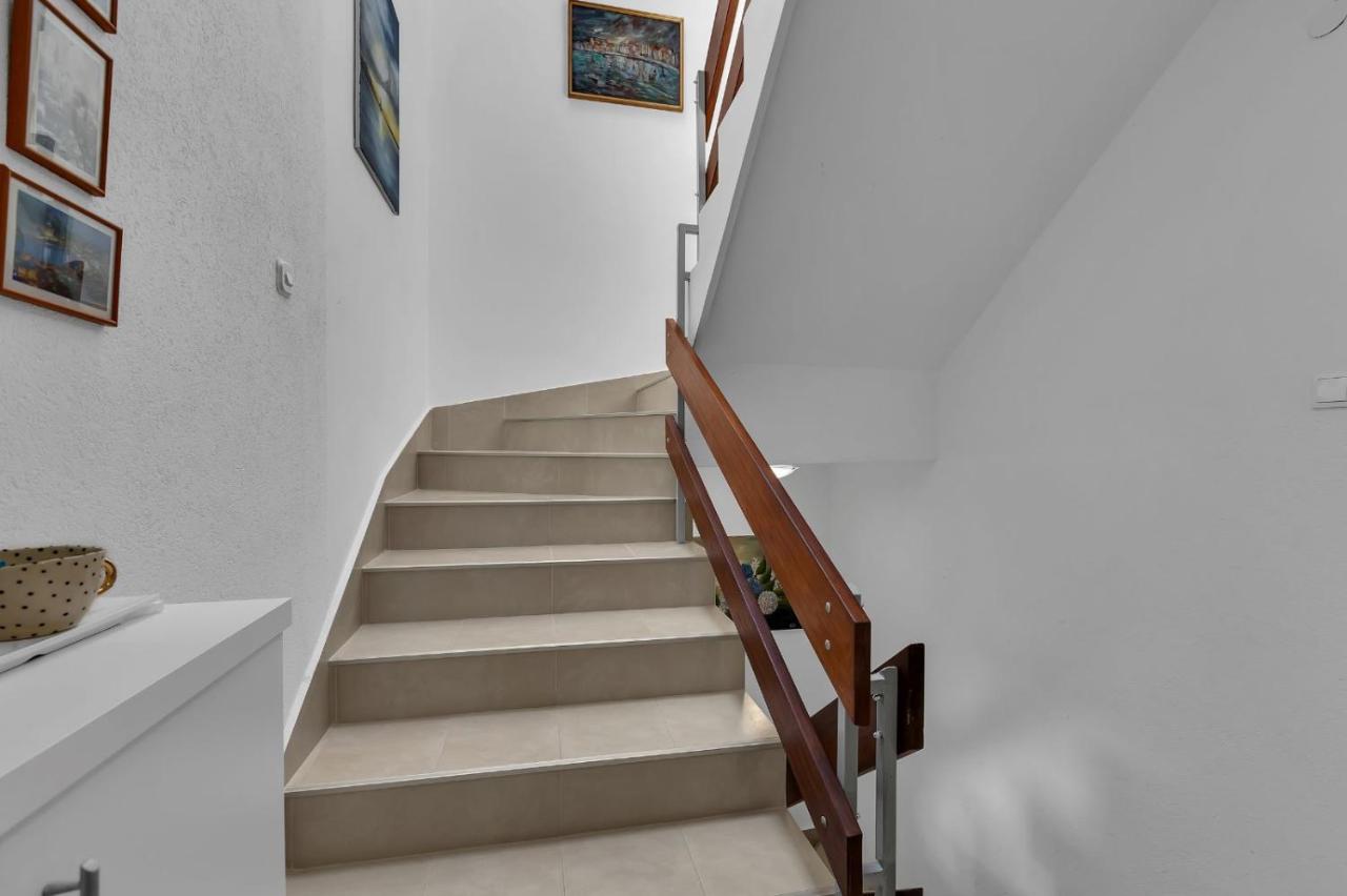 Ana Apartment - B&B