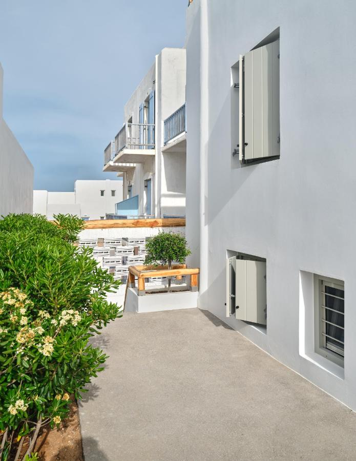 Siora of Paros - Malatesta & Piccolo - B&B Naoussa