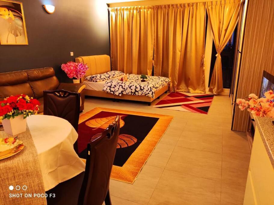 BS122- KLIA- SELF CHECK-IN -WI-FI- NETFLIX- PARKING- BELL SUITEs-SEPANG-5066 - B&B Sepang
