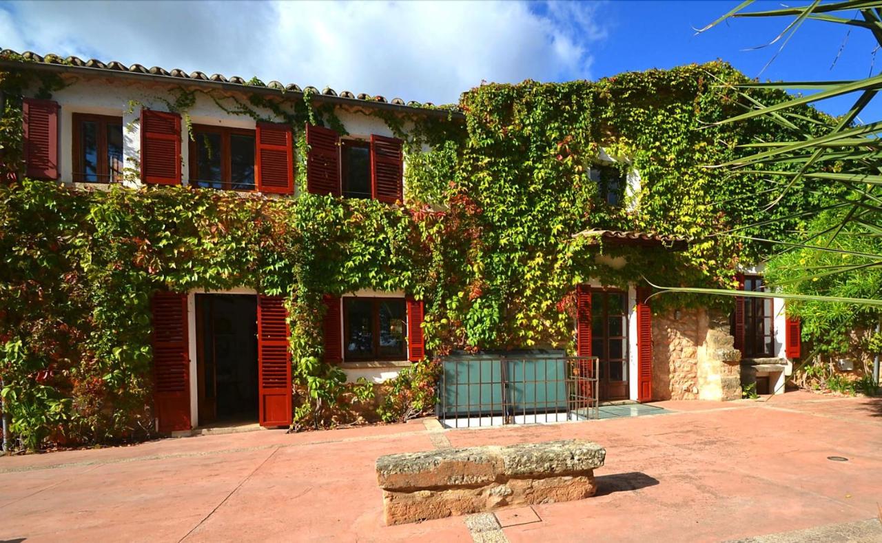 Villa Cas Cosinet by PriorityVillas - B&B