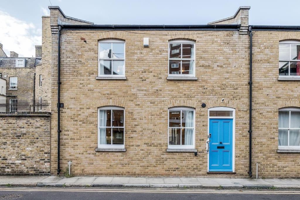House 10 mins to Tower Bridge Hot Tub & Parking - B&B Londra