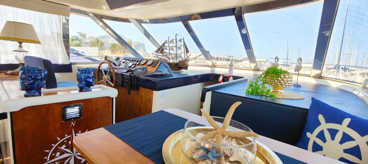 Panaby - House Boat - Bed and Breakfast Palermo