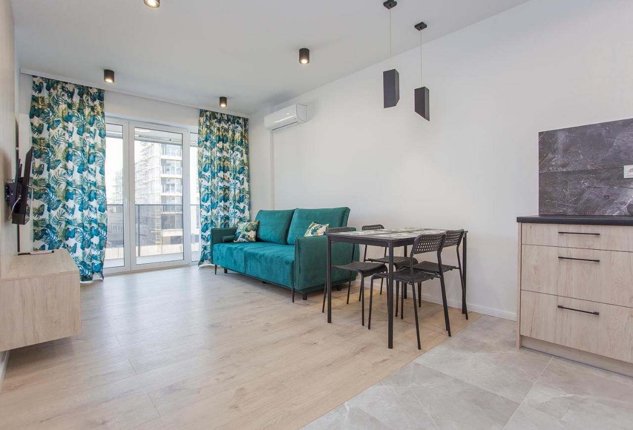 Urban Jungle apartment Charlotte - B&B Bialystok