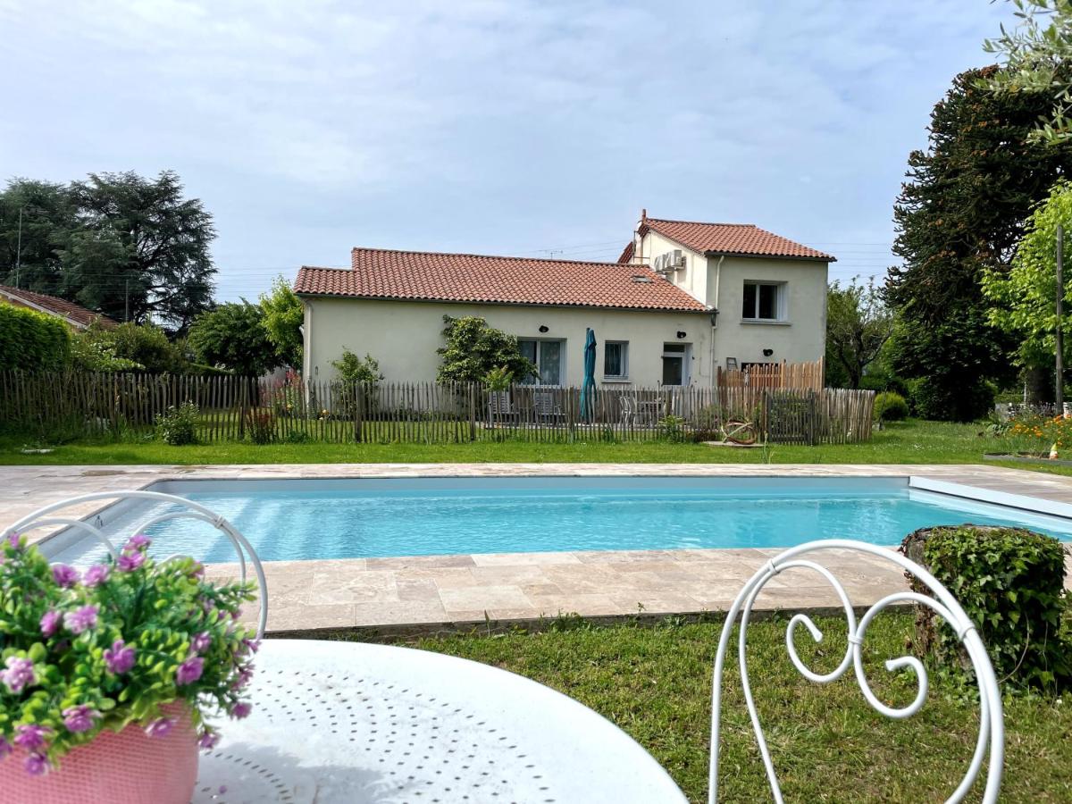 B&B Bergerac - Aux Lagerstroemias - Bed and Breakfast Bergerac