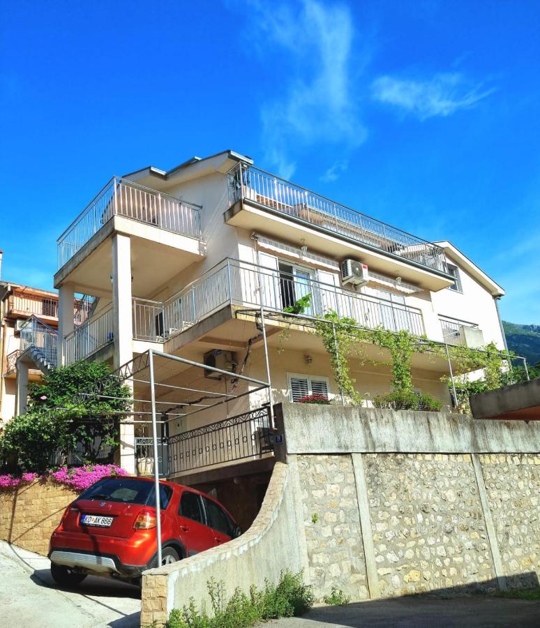 Apartments Krstos place - B&B