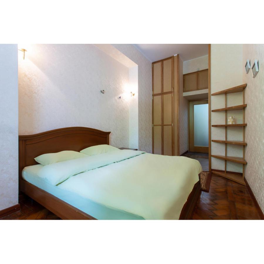 Cozy apartment on Nezalezhnosti Avenue - B&B