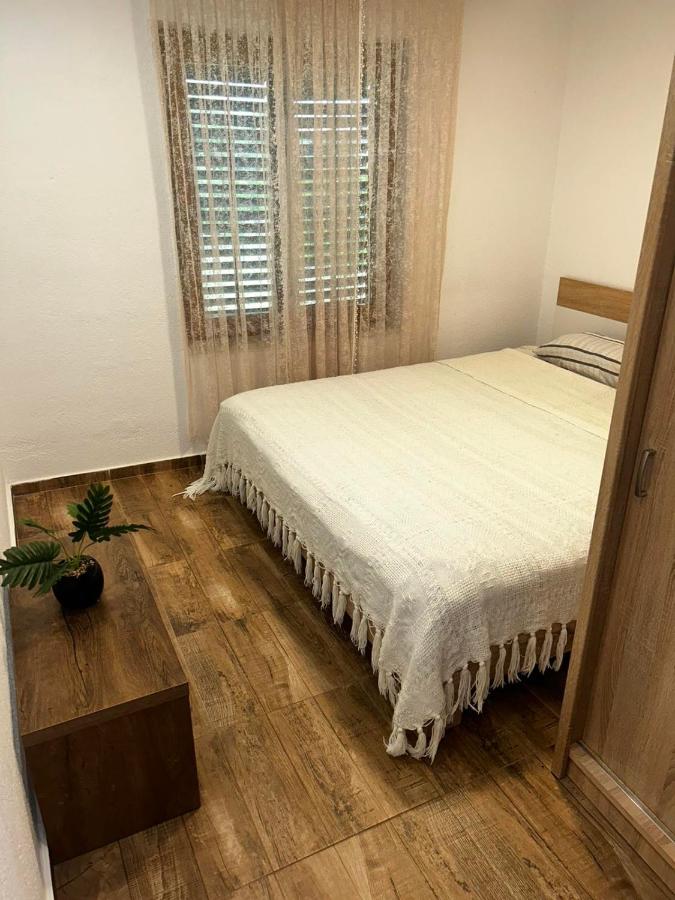 B&B Brtonigla - Apartman Hana - Bed and Breakfast Brtonigla