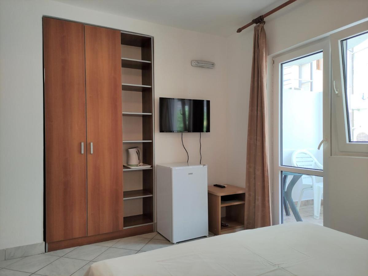 Studio with Balcony