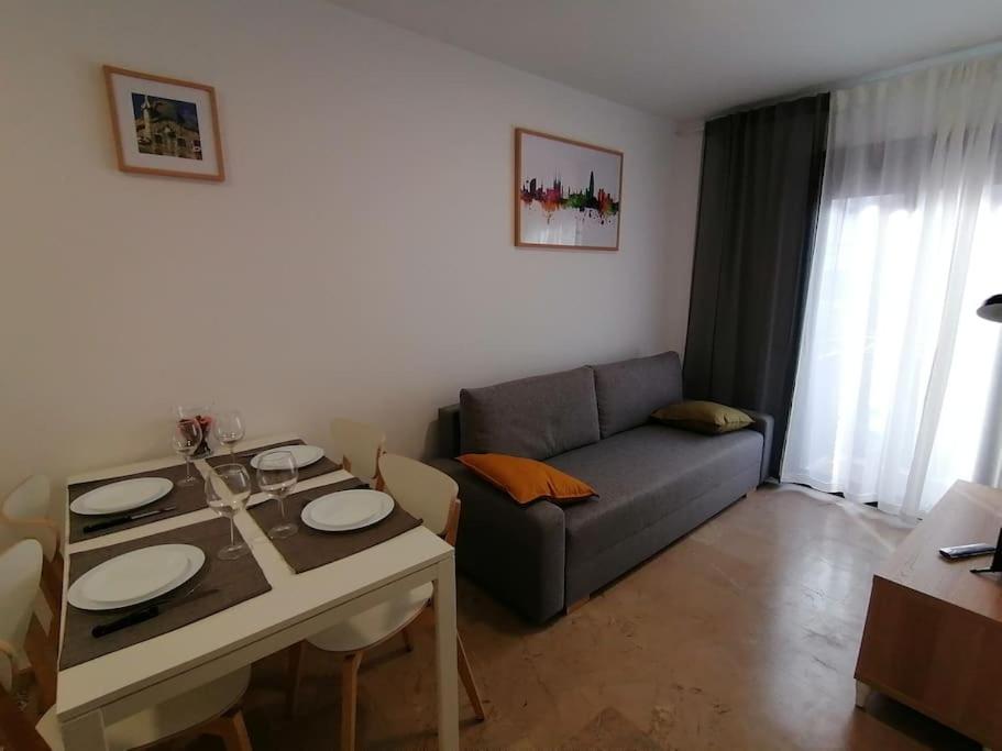 B&B Sant Adrià de Besòs - Piso pl 2B, 20min Plaza Cataluña - Bed and Breakfast Sant Adrià de Besòs