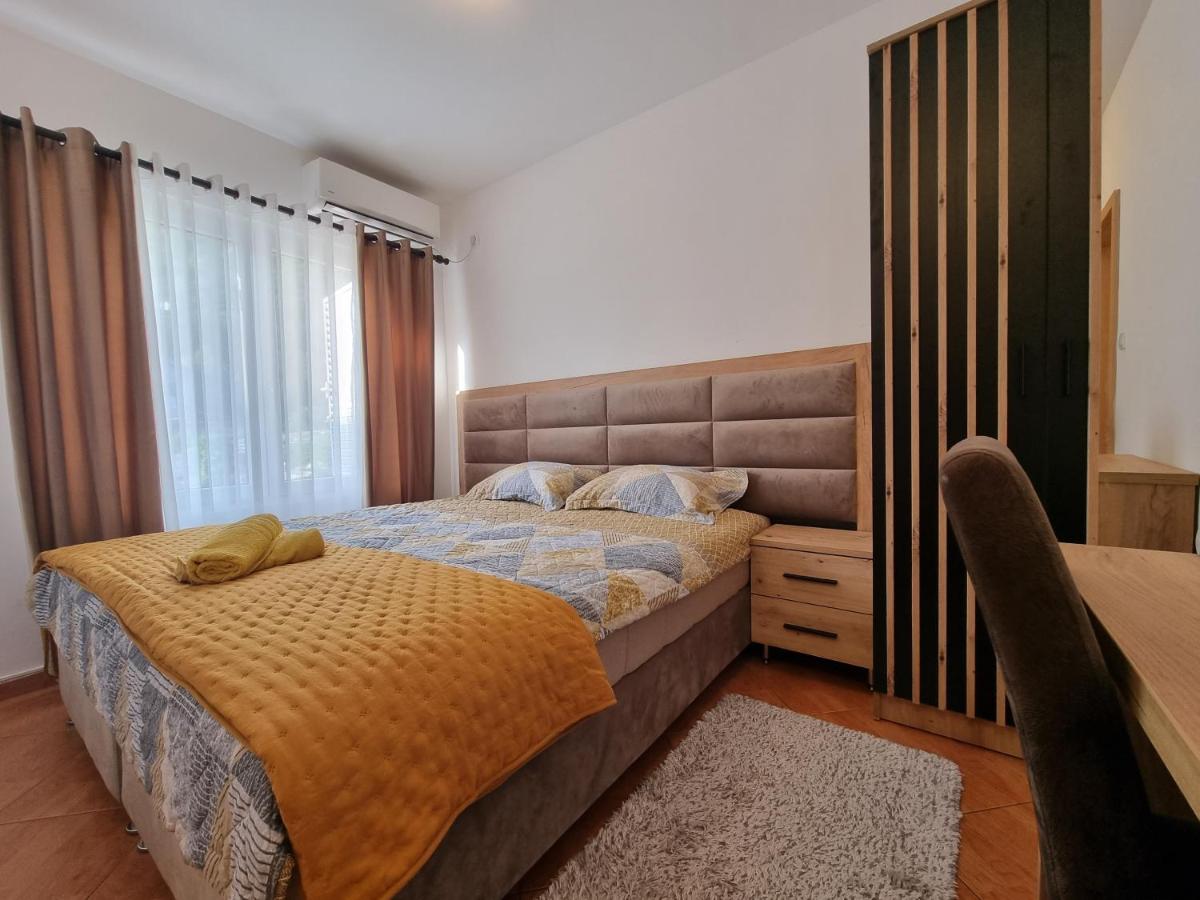 Dom M Apartments - B&B Budua