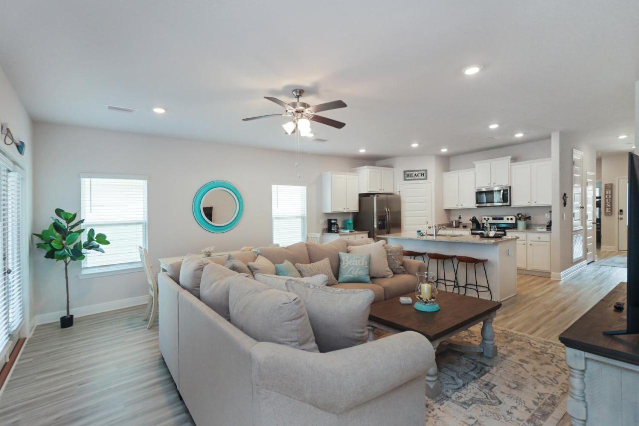 Paradise Found by Pristine Properties Vacation Rentals - Bed and Breakfast