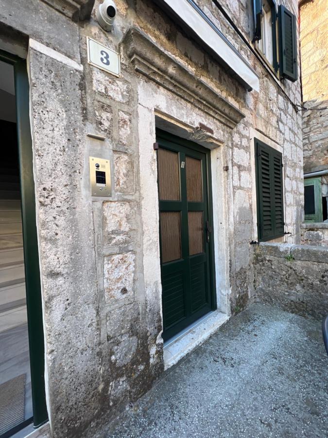 Camera Deluxe Doppia con Letti Singoli con Vista Mare