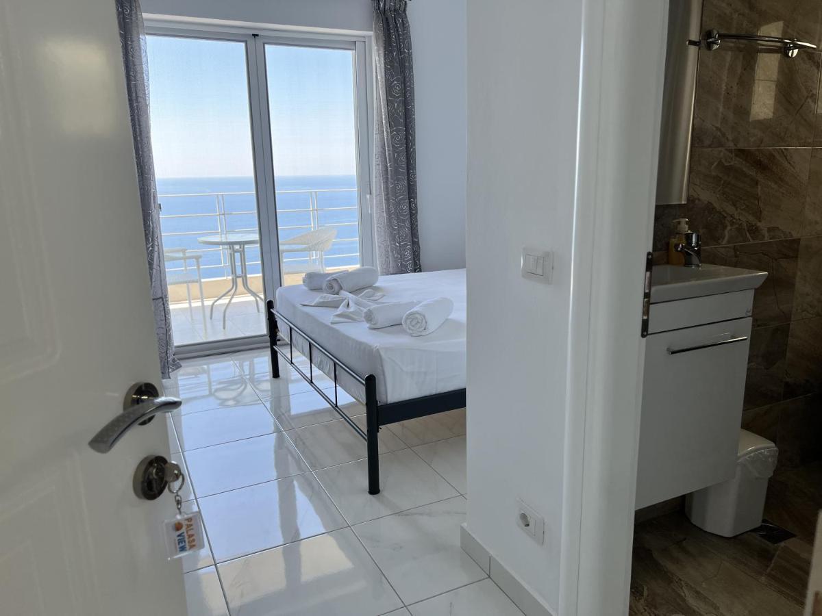 Double Room with Balcony and Sea View