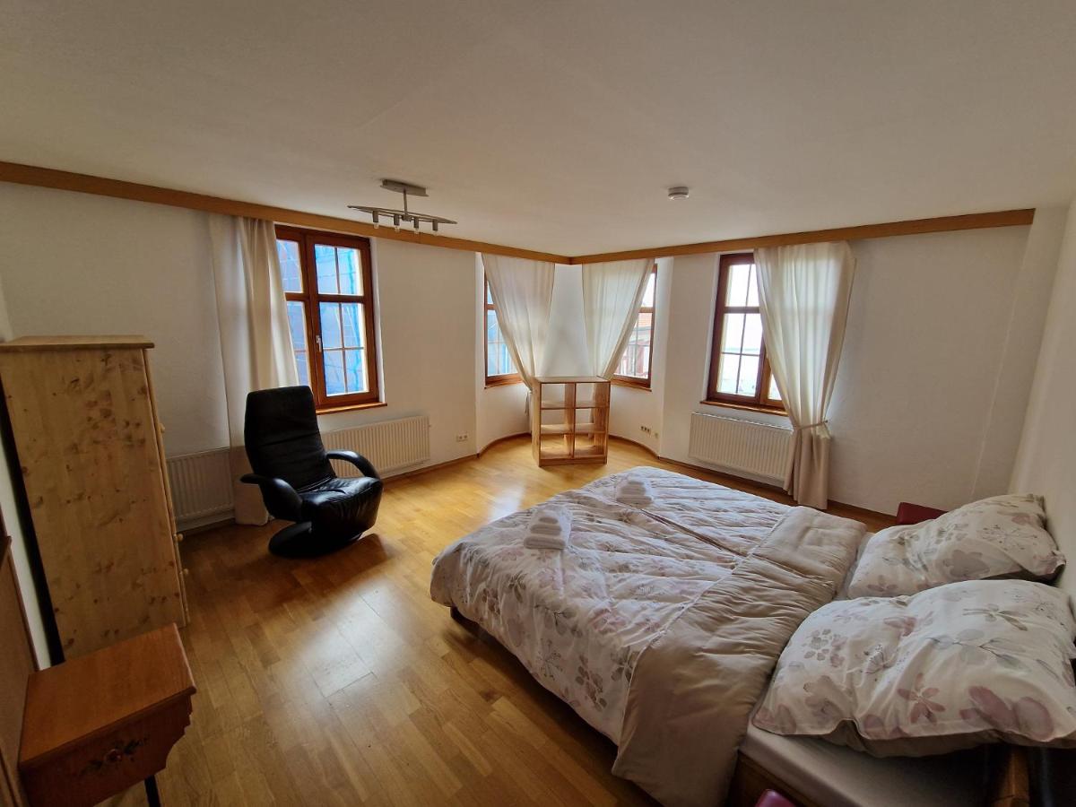 Apartment with Lake View