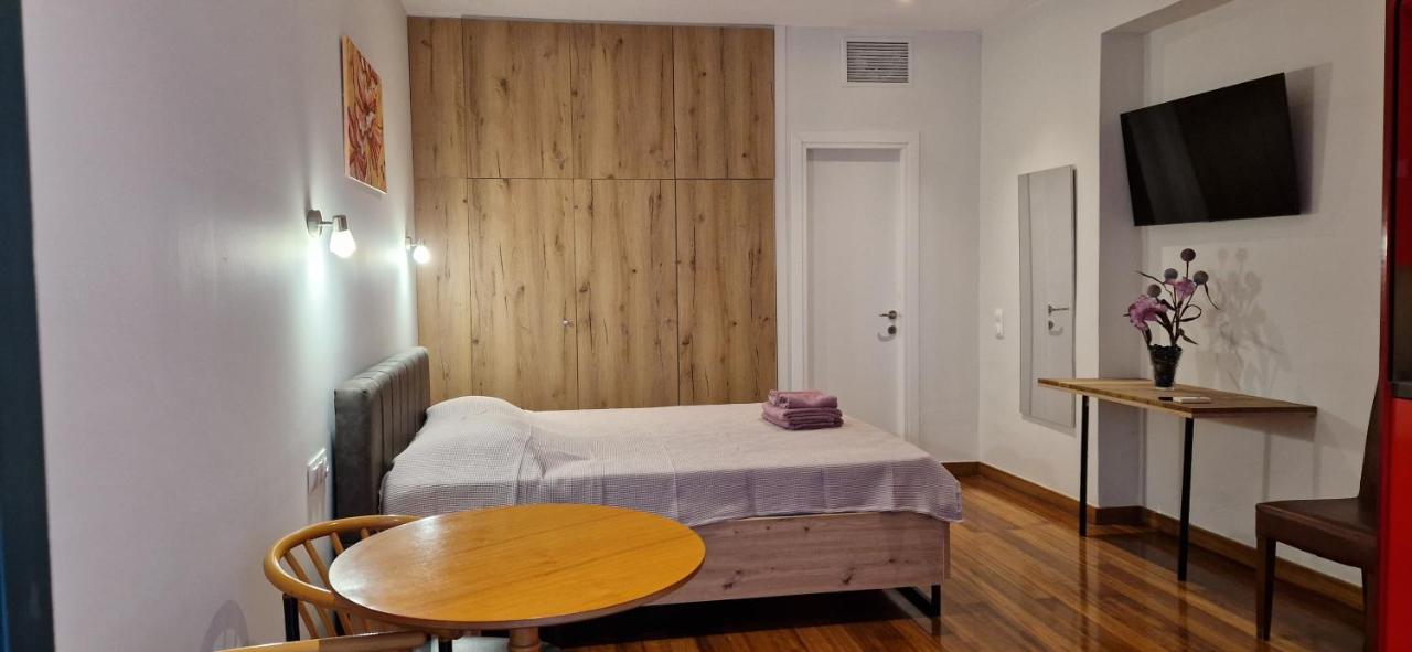 Deluxe Double Room (APPLE)