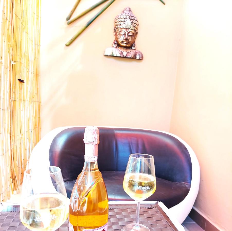 SMALL APARTMENT, Adeje House Wifi Free - B&B