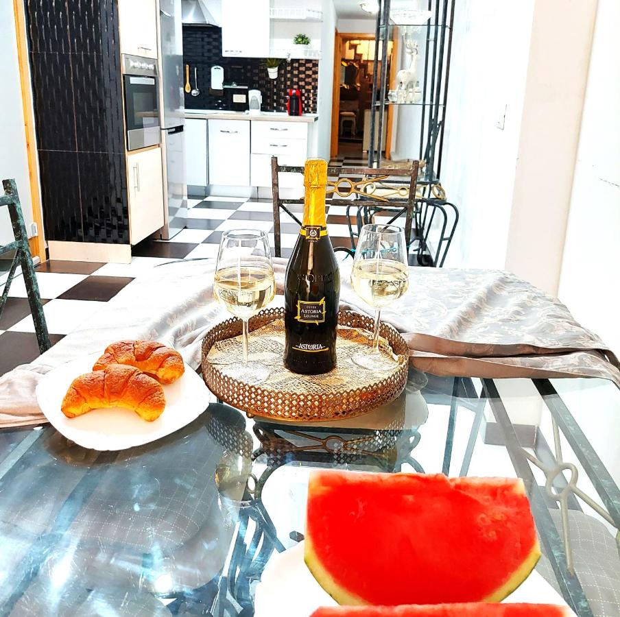 ELEGANT 3 BEDROOMS, Wifi free - B&B