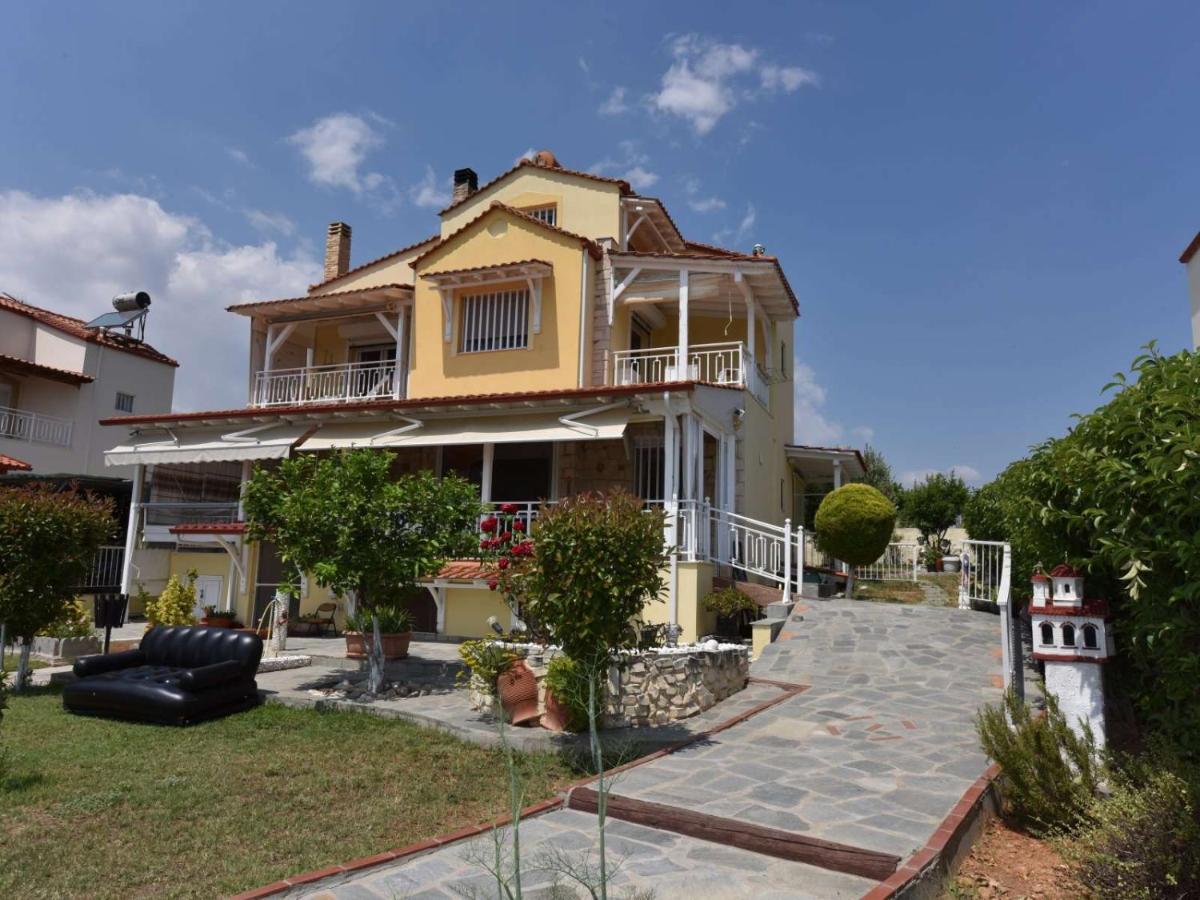 Villa Eva's Treasure - Chambres d’hôtes Néa Flogitá