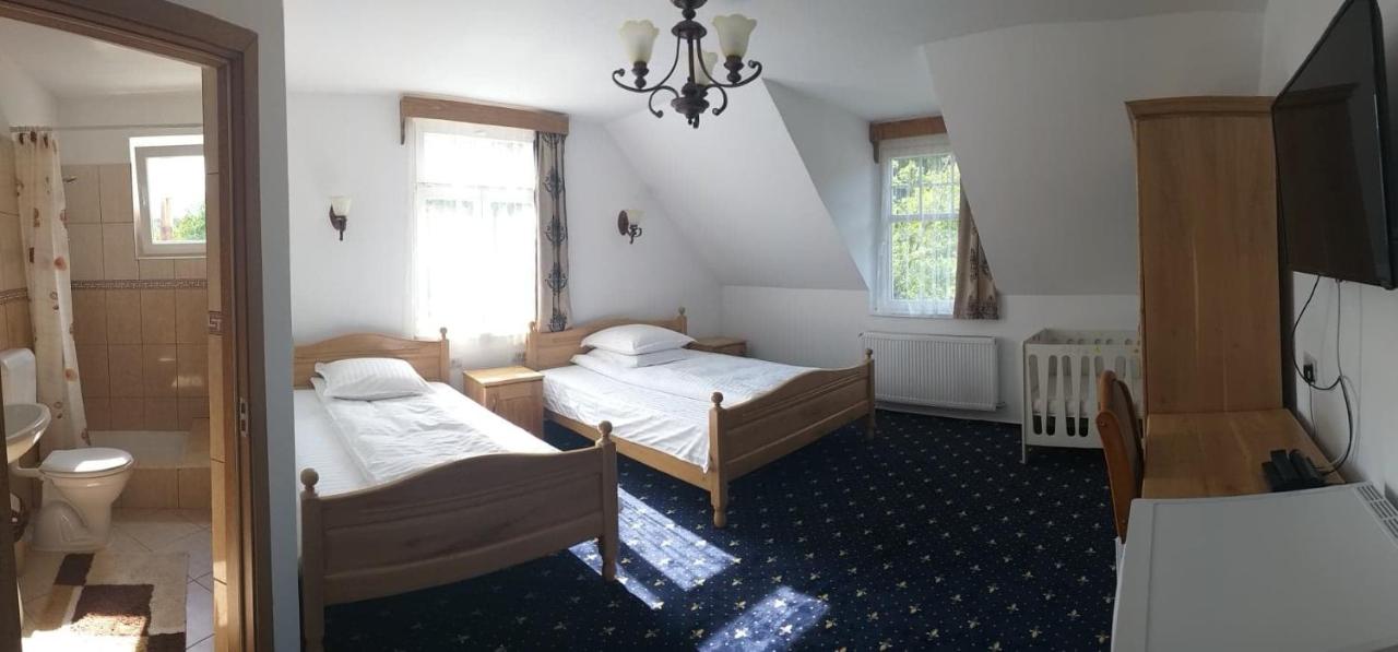 Camera Familiare con Vista Montagna