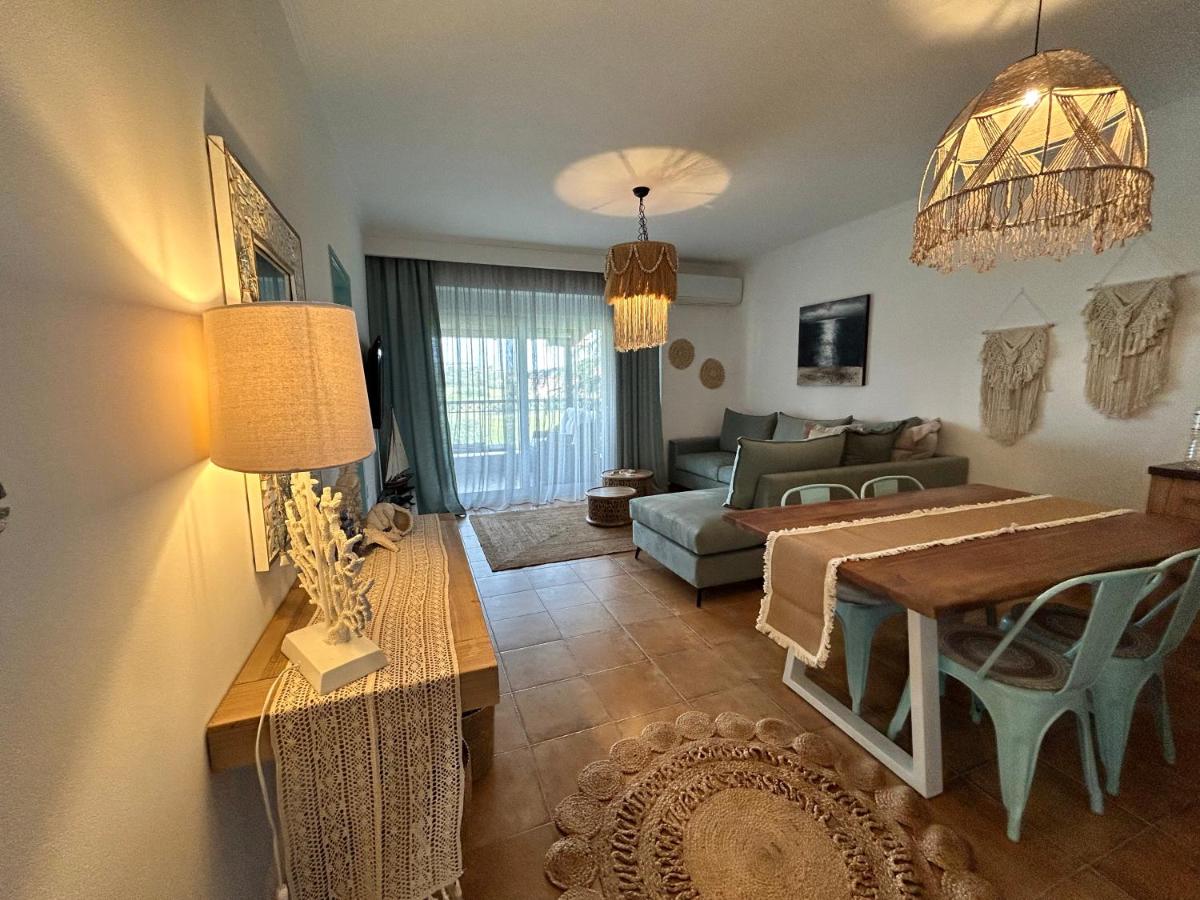 Calliopes by the sea boutique suites - B&B Paralia Dionysiou