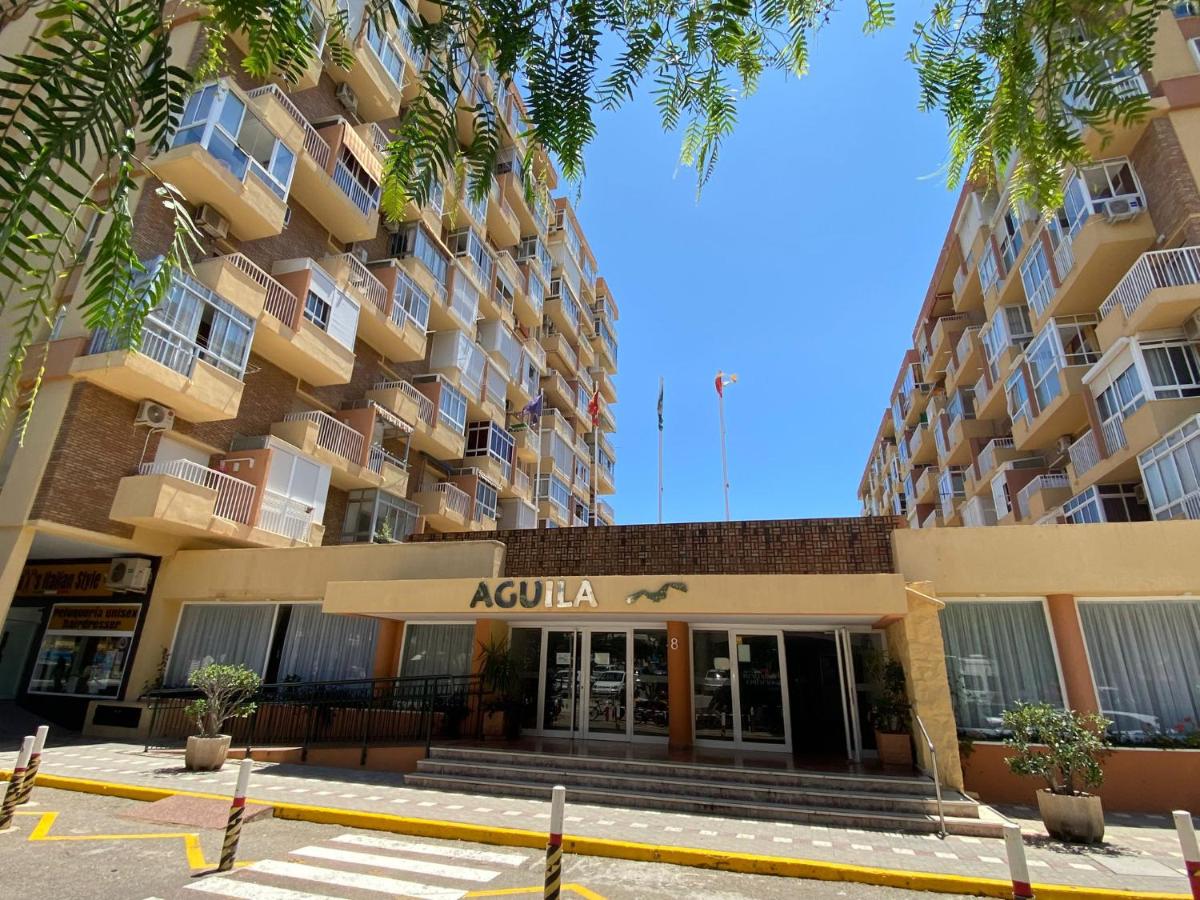 Apt céntrico con vistas, recep 24 hs, consultar piscinas - B&B Benalmádena