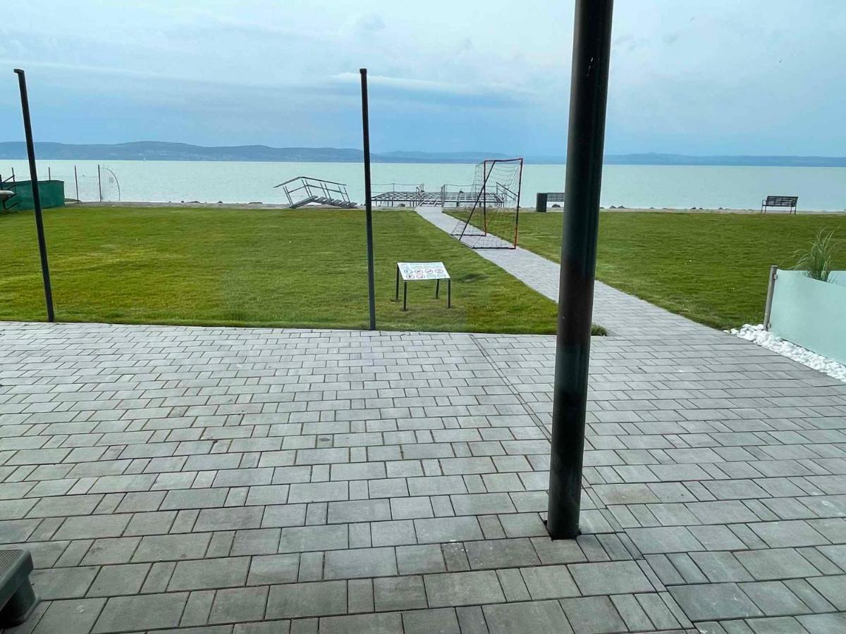 Apartment in Balatonlelle 44077 - B&B Balatonlelle