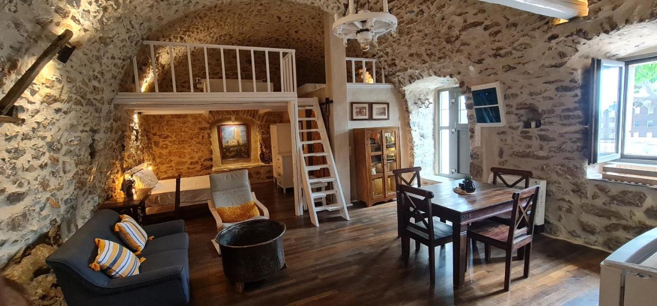 Olive oil mill - B&B Kokkala