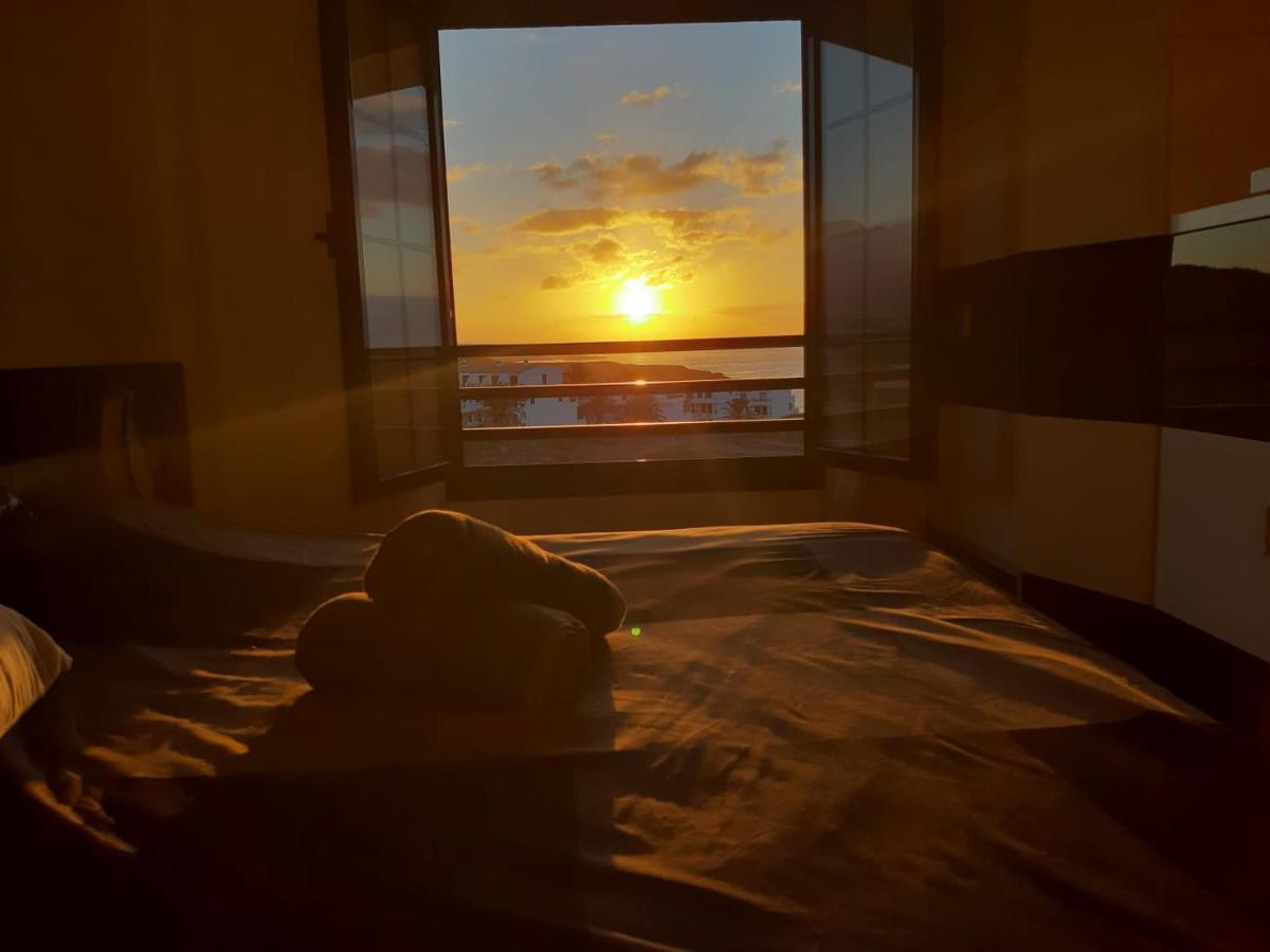 SUNRISE Seaview Balcon del Mar with glass veranda - B&B Costa del Silencio