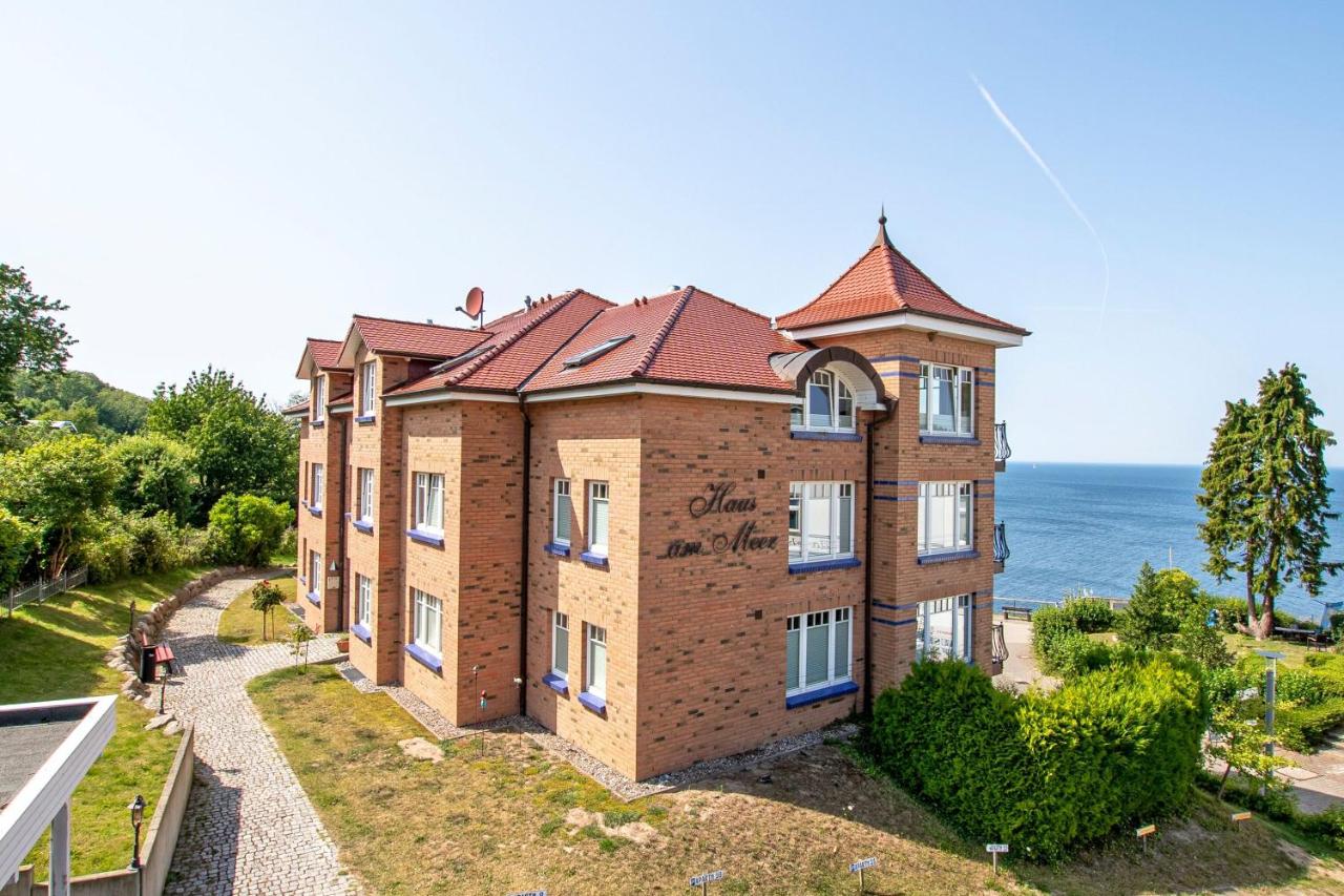 Ferienwohnung mit traumhaftem Meerblick - Haus am Meer FeWo 01 - B&B