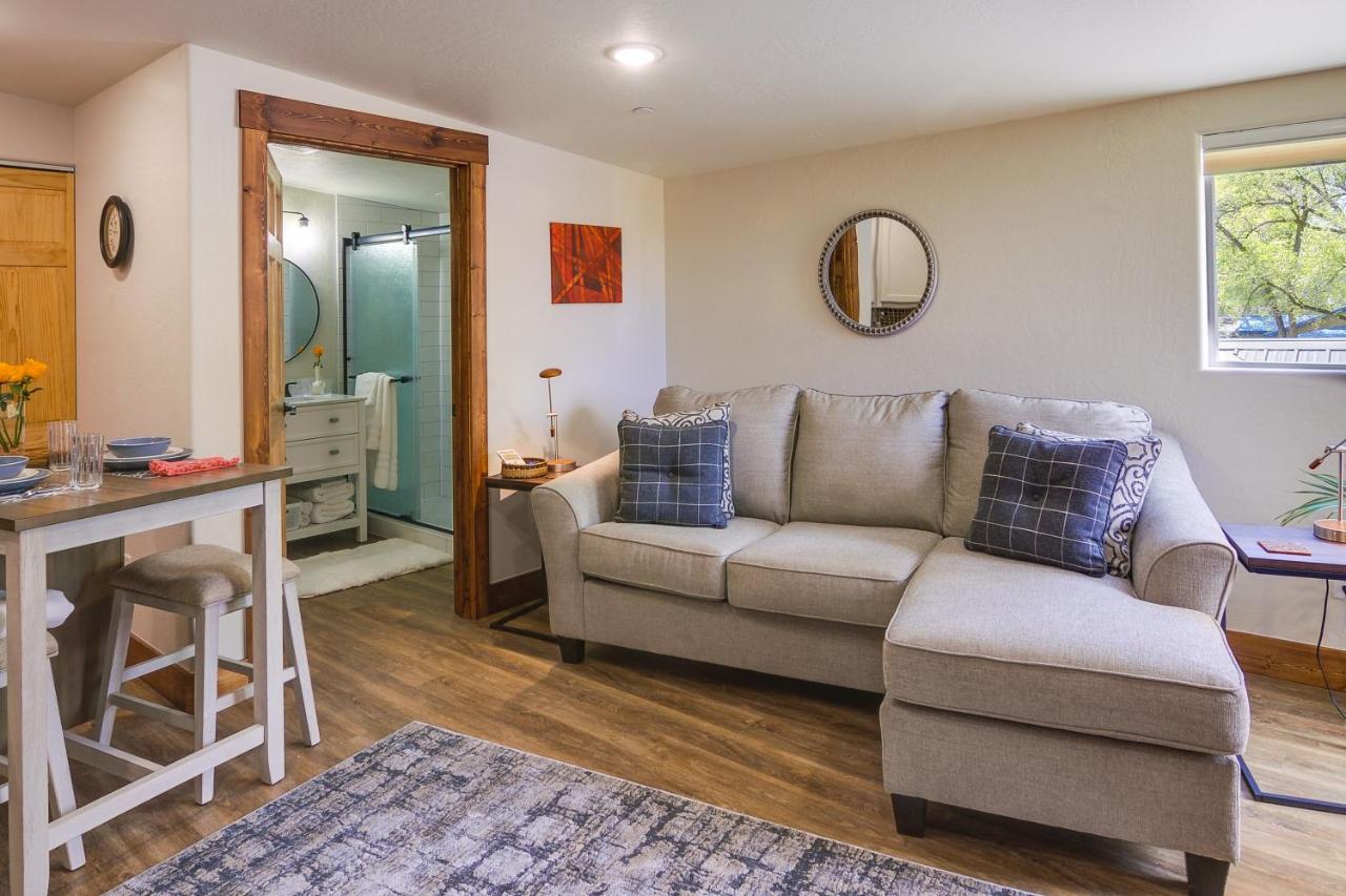 Southern Colorado Rental 10 Mi to Mesa Verde - B&B Cortez