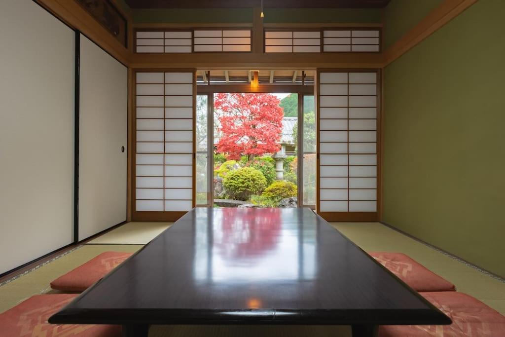 B&B Tonoda - 6 min walk from JR. Entire Traditional House w/ Zen Garden - Bed and Breakfast Tonoda