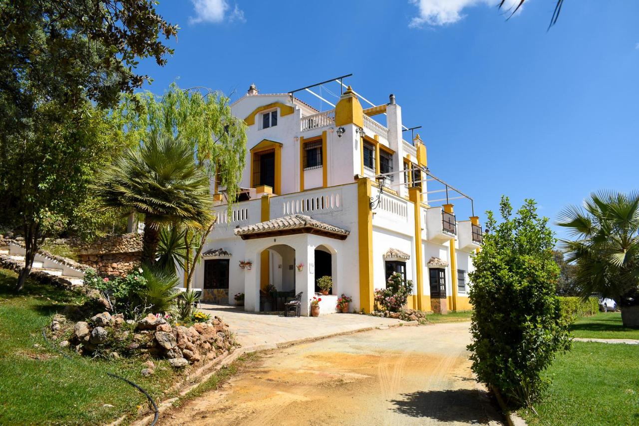 B&B Archidona - Finca La Lola - Large House with private pool - Bed and Breakfast Archidona