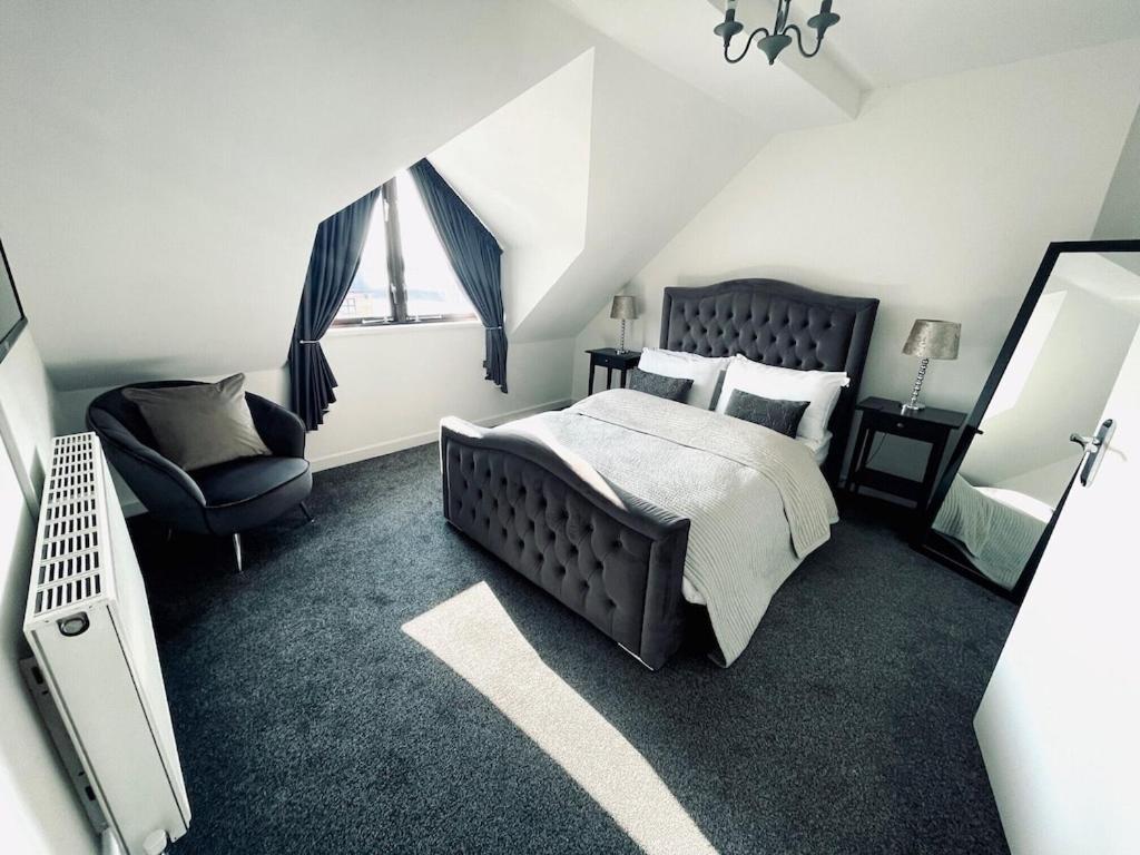 Baltic Dockside Apartment, Free Parking - B&B