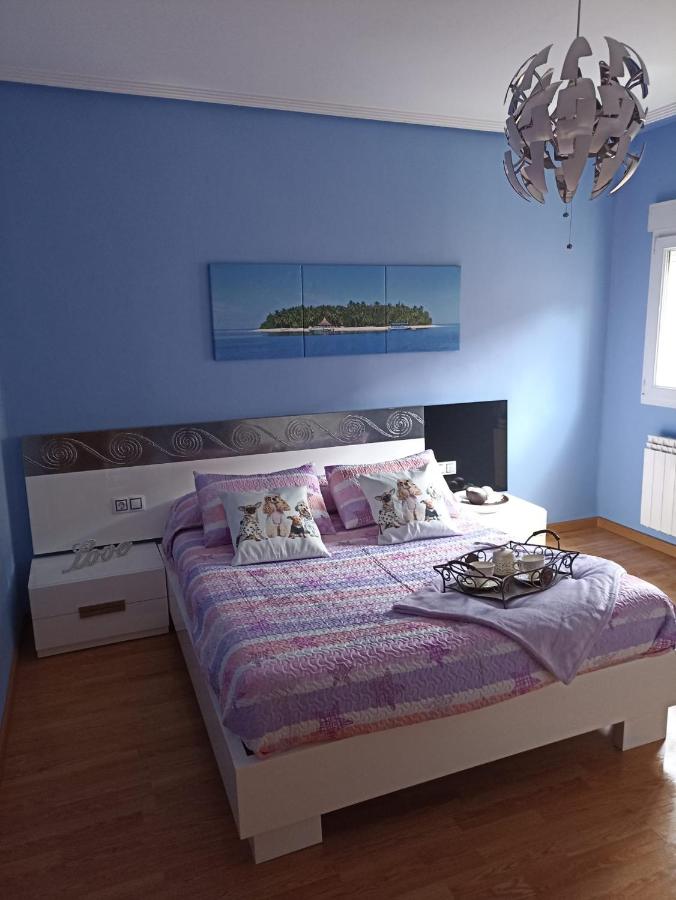 Piso Yade en Oviedo, próximo a los Vegas con Parking y Wifi - Bed and Breakfast Oviedo