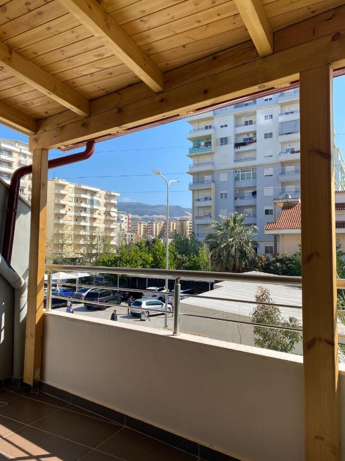 Lion's Apartments Vlora - B&B