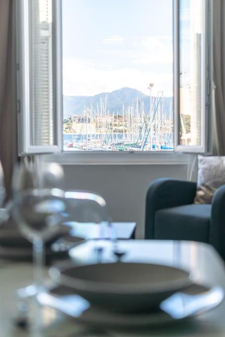 B&B Ajaccio - Appartement T4 vue mer proche gare et centre ville - Bed and Breakfast Ajaccio