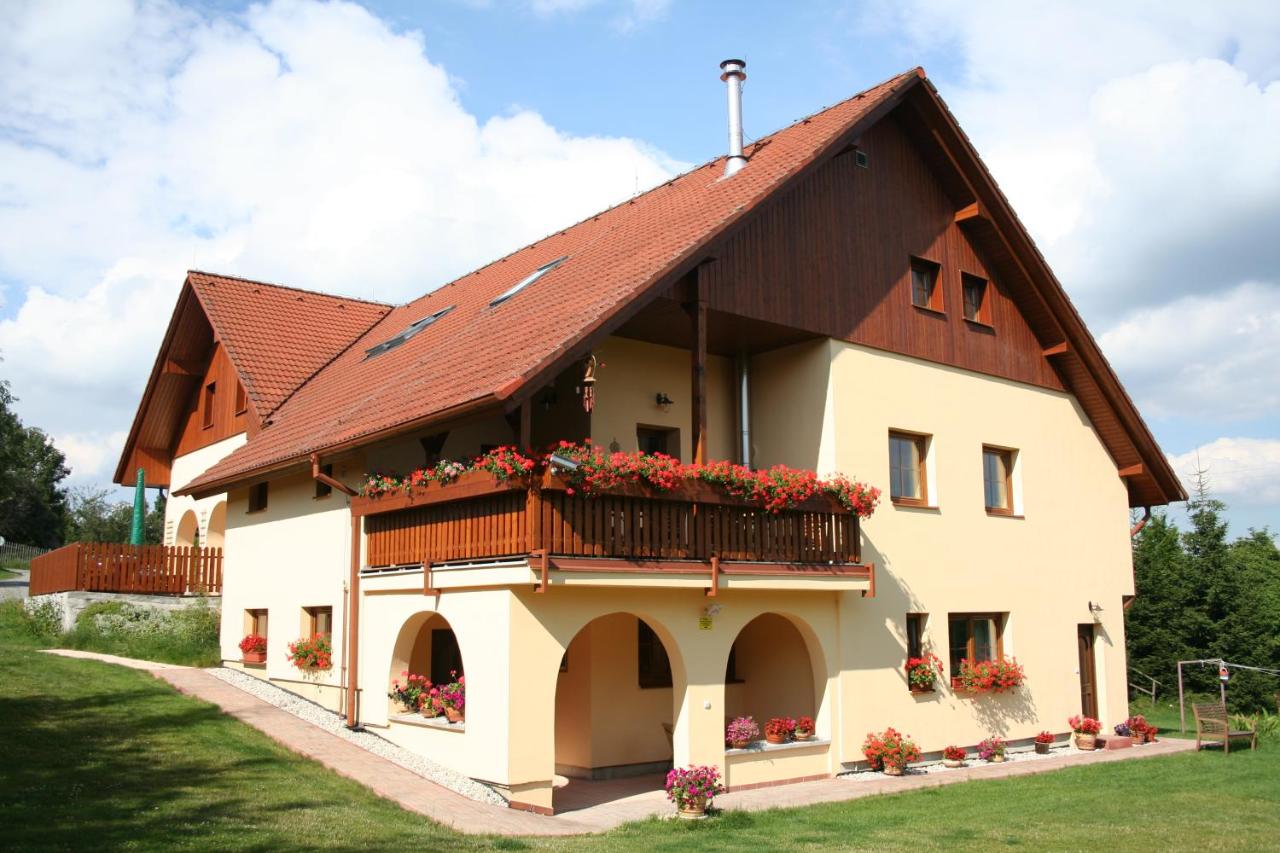 B&B Vacov - Penzion Kvítko - Bed and Breakfast Vacov