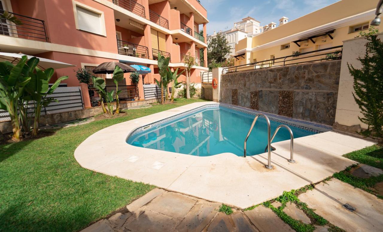 Suite Añoreta Malaga Parking 101 - B&B