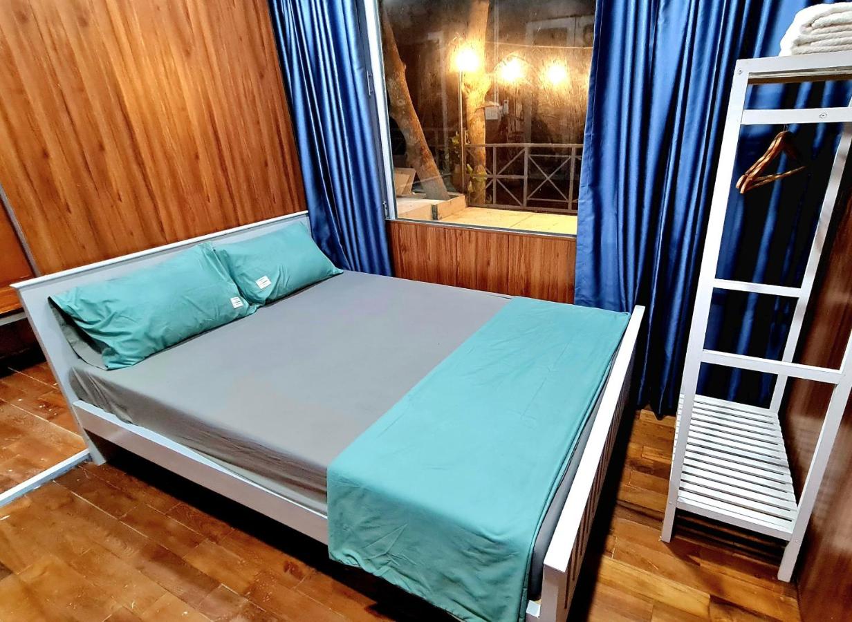 Deluxe Triple Room with Sea View