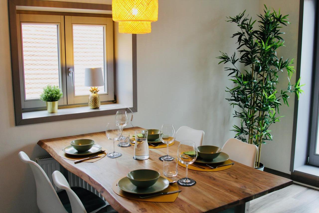 FeWoZauber - Domspatz, 50qm, Top-Lage, Style, Dachterrasse, Business - Chambres d'hôtes Schwerin