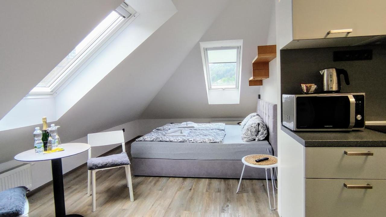Suite mit Bergblick