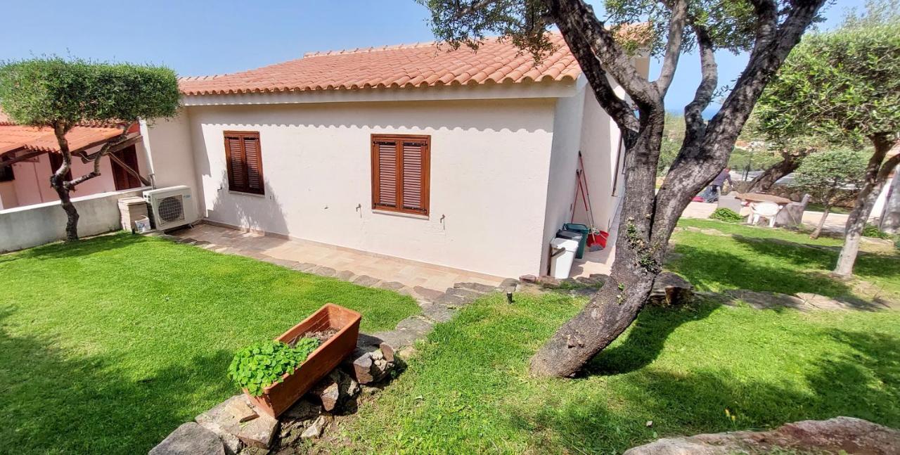 ISS Travel, Sea View apartment Il Corbezzolo - ground floor with air-condition - Chambres d'hôtes San Teodoro