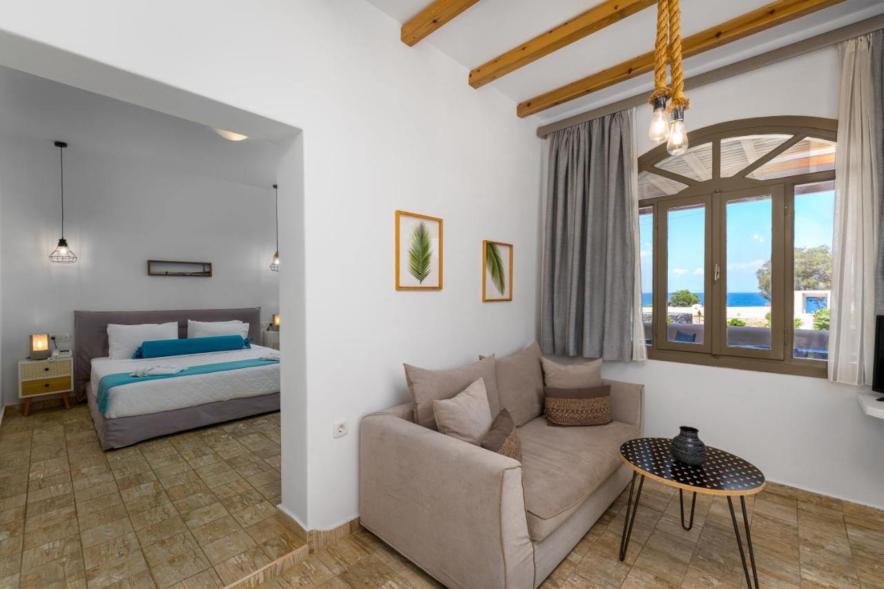 Deluxe Suite with Outdoor Hot Tub & Sea View