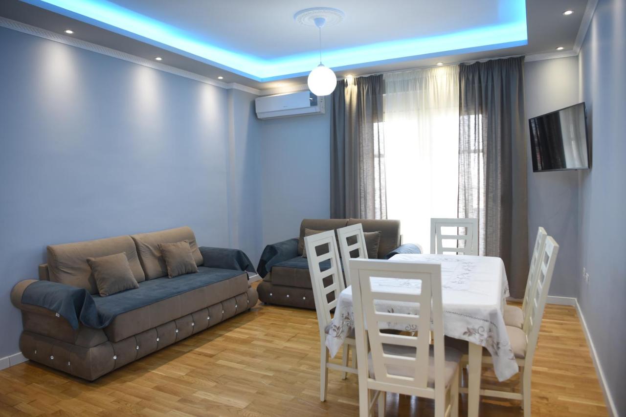 Durres Luxury Beach Apartment - Bed and Breakfast Durrës