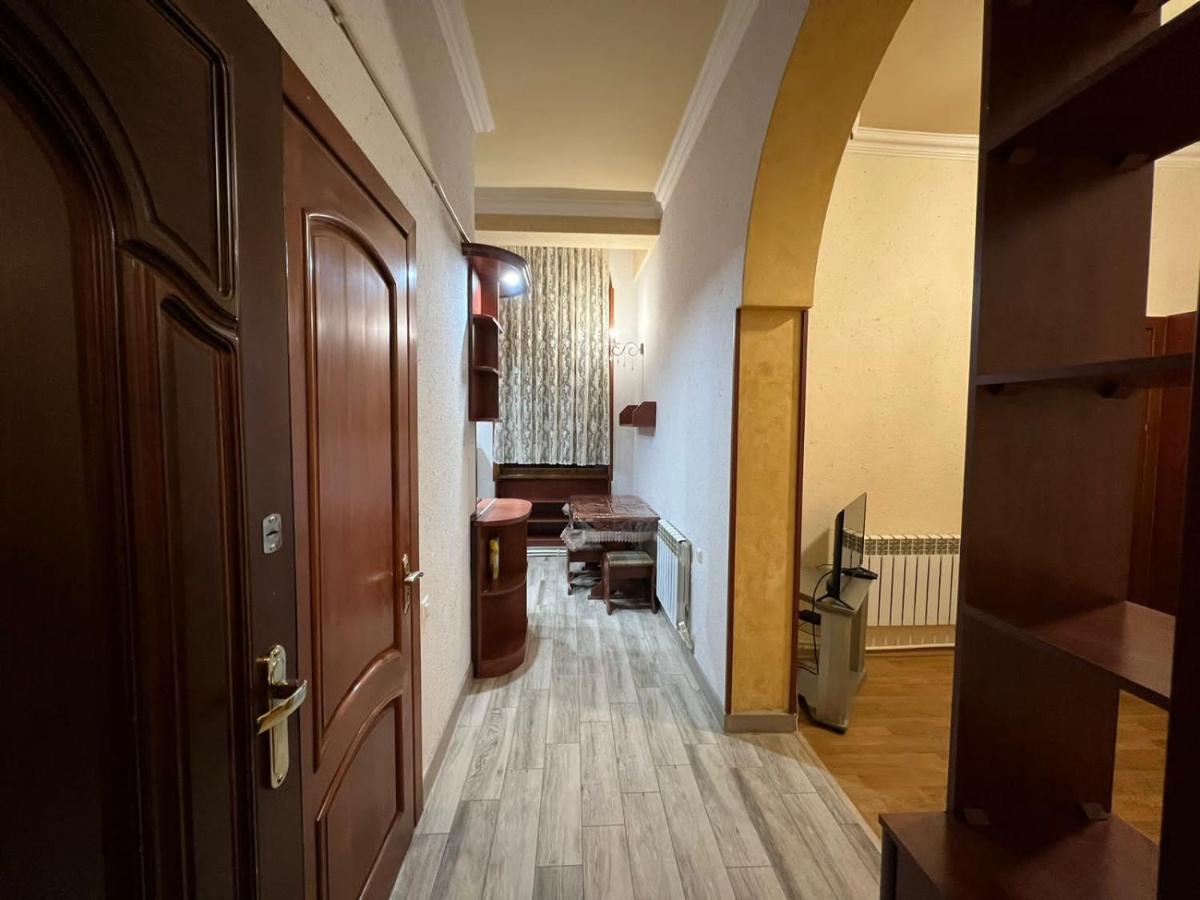 Comfy Apartment On Amiryan Street,Near Republic Squere - B&B