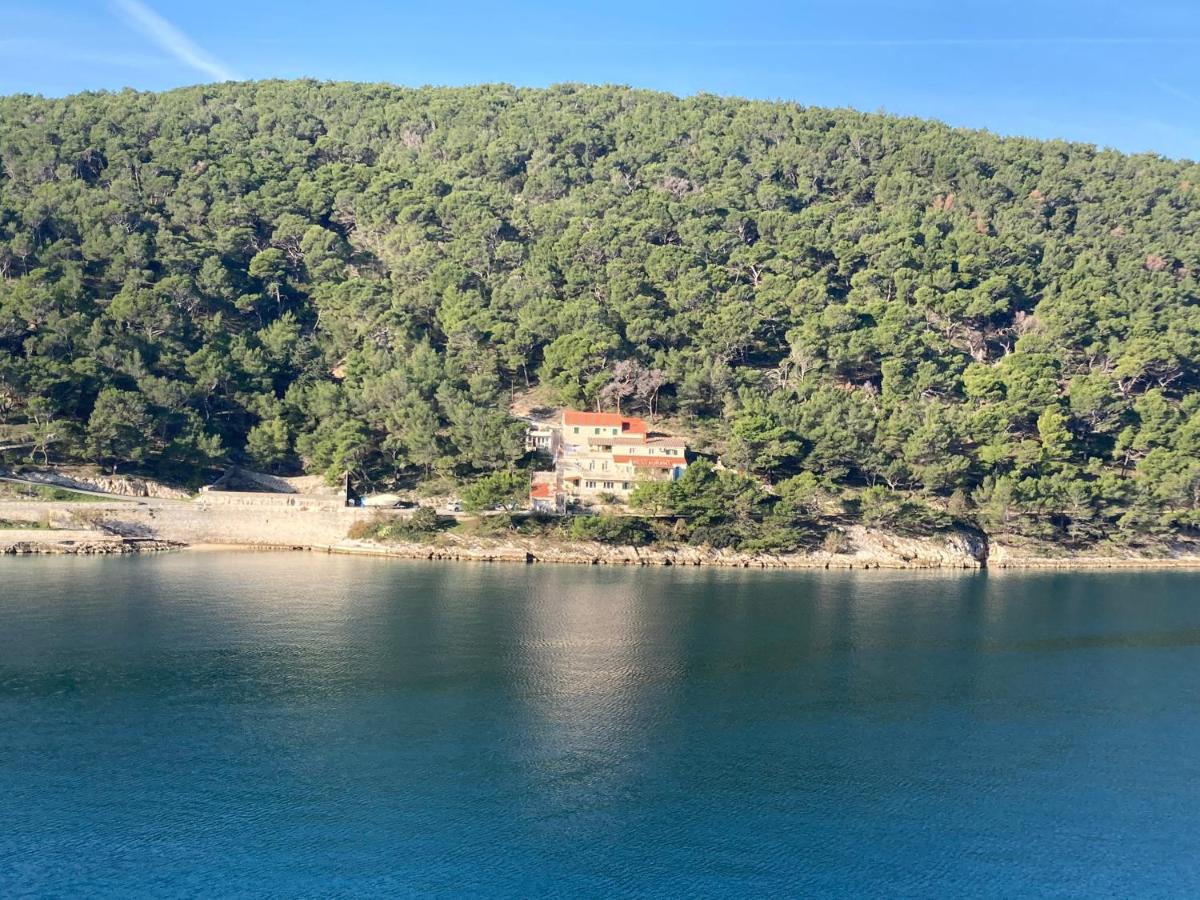 Lučica, Luxury Rooms By the Sea - B&B